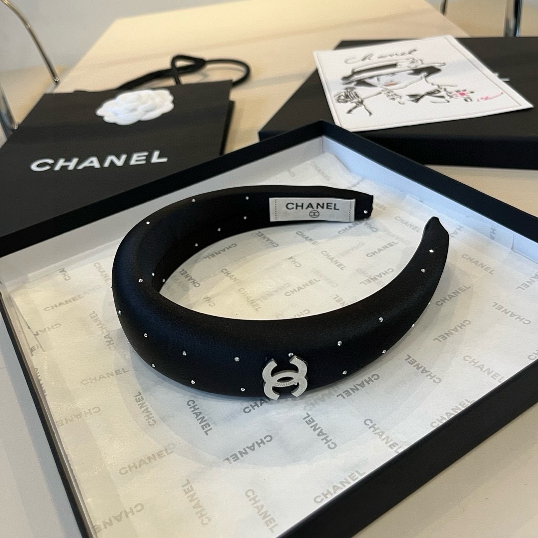 🆕

Chanel香奈儿发圈 官方款