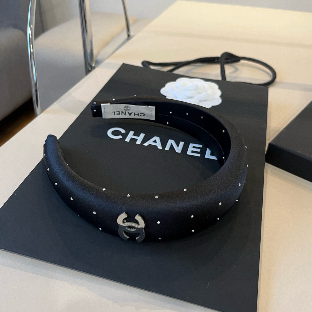 🆕

Chanel香奈儿发圈 官方款