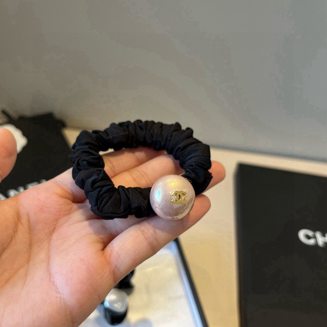 🆕

Chanel香奈儿新款发圈