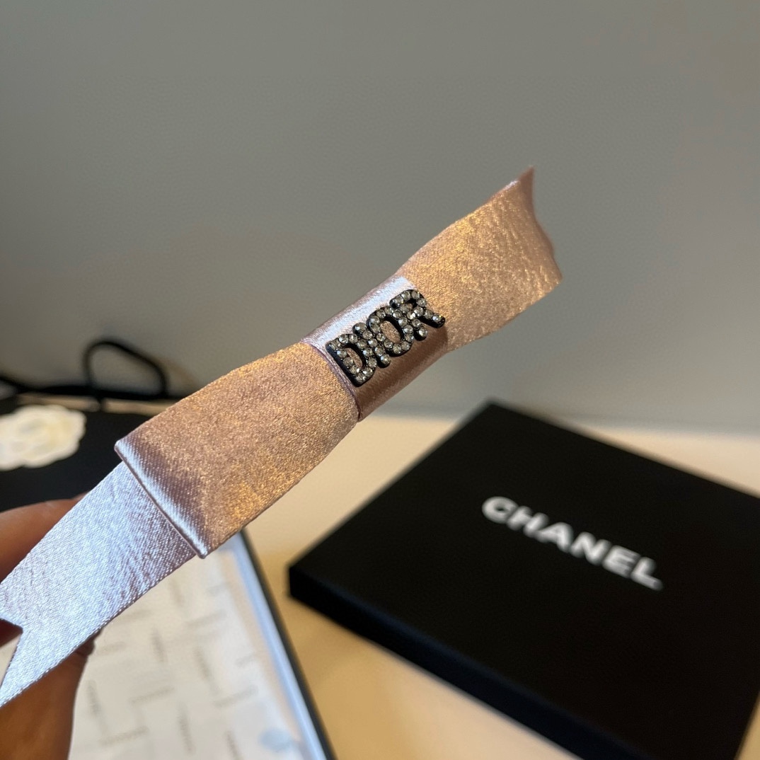 🆕

Dior迪奥新款发箍