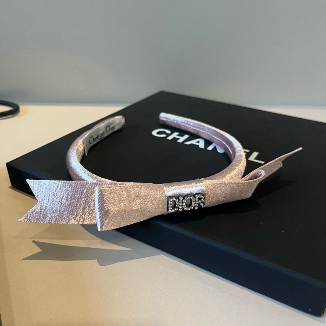 🆕

Dior迪奥新款发箍