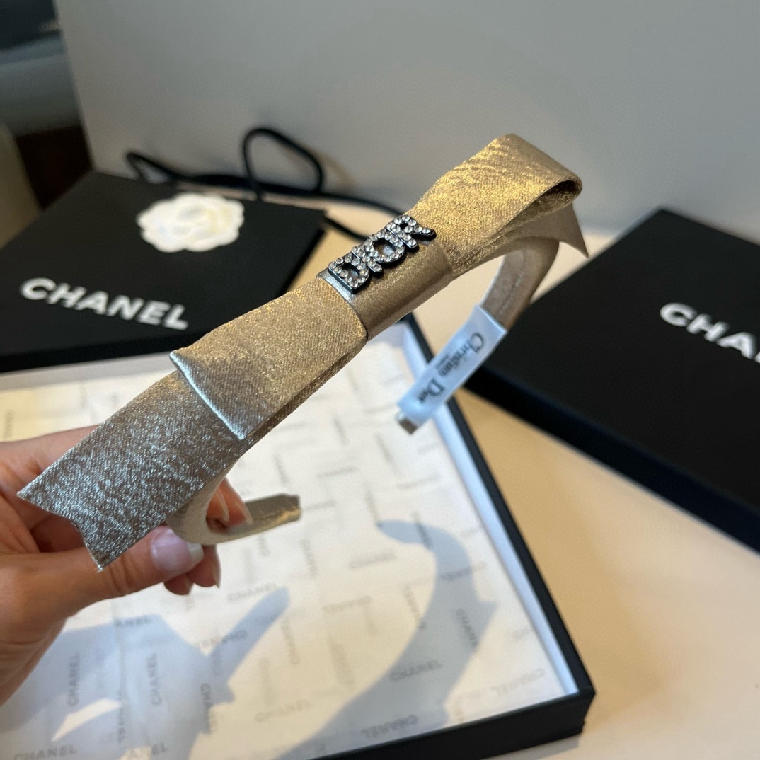 🆕

Dior迪奥新款发箍