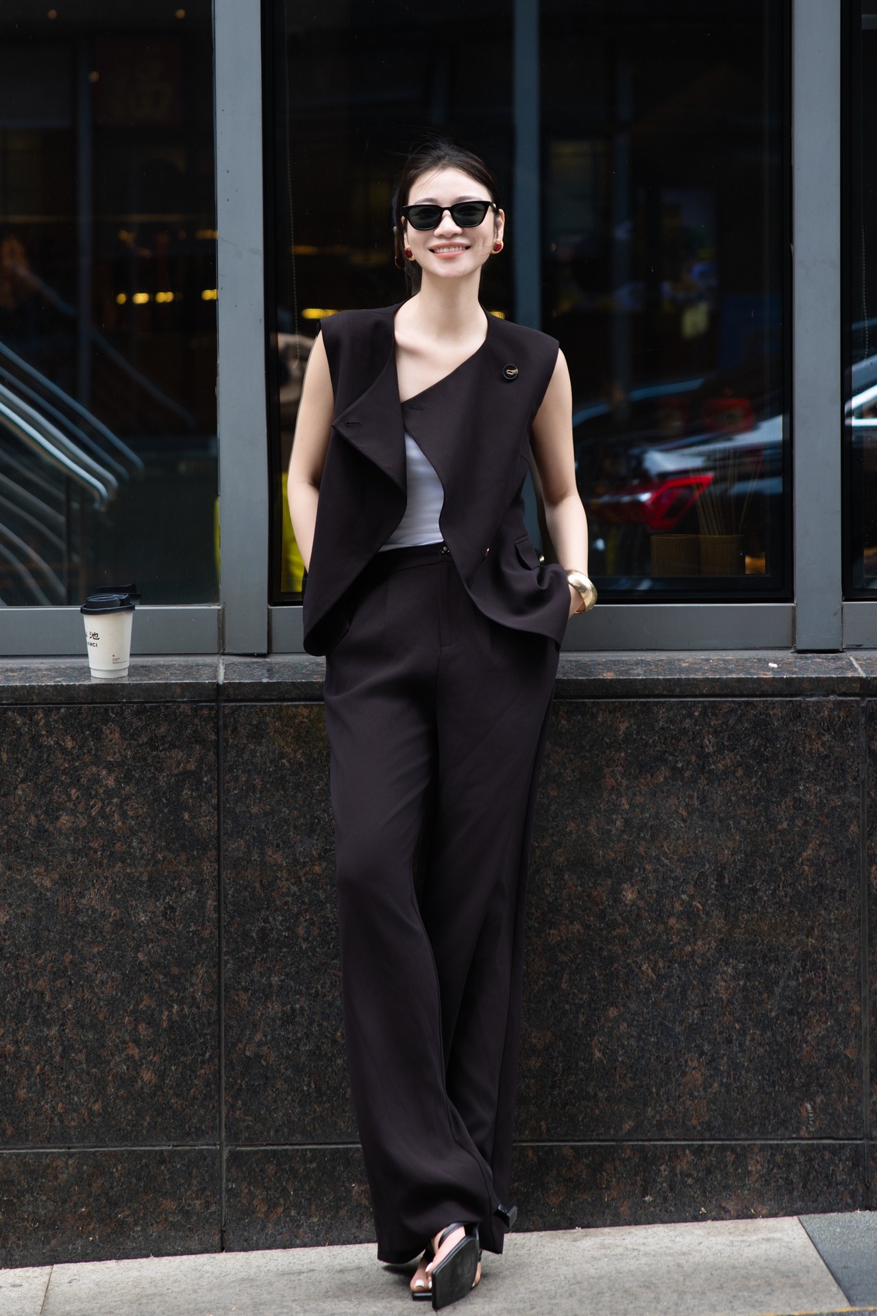 “High-Quality Women’s Clothes: Custom Suits, Wearable Skills, and Multifunctional Fashion Burst” - 图片 2