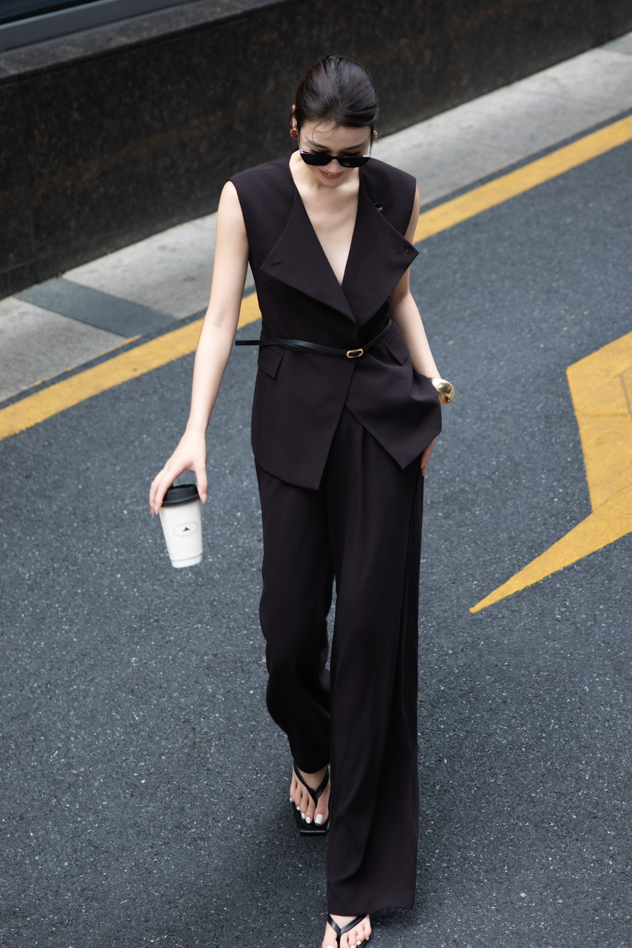 “High-Quality Women’s Clothes: Custom Suits, Wearable Skills, and Multifunctional Fashion Burst” - 图片 7