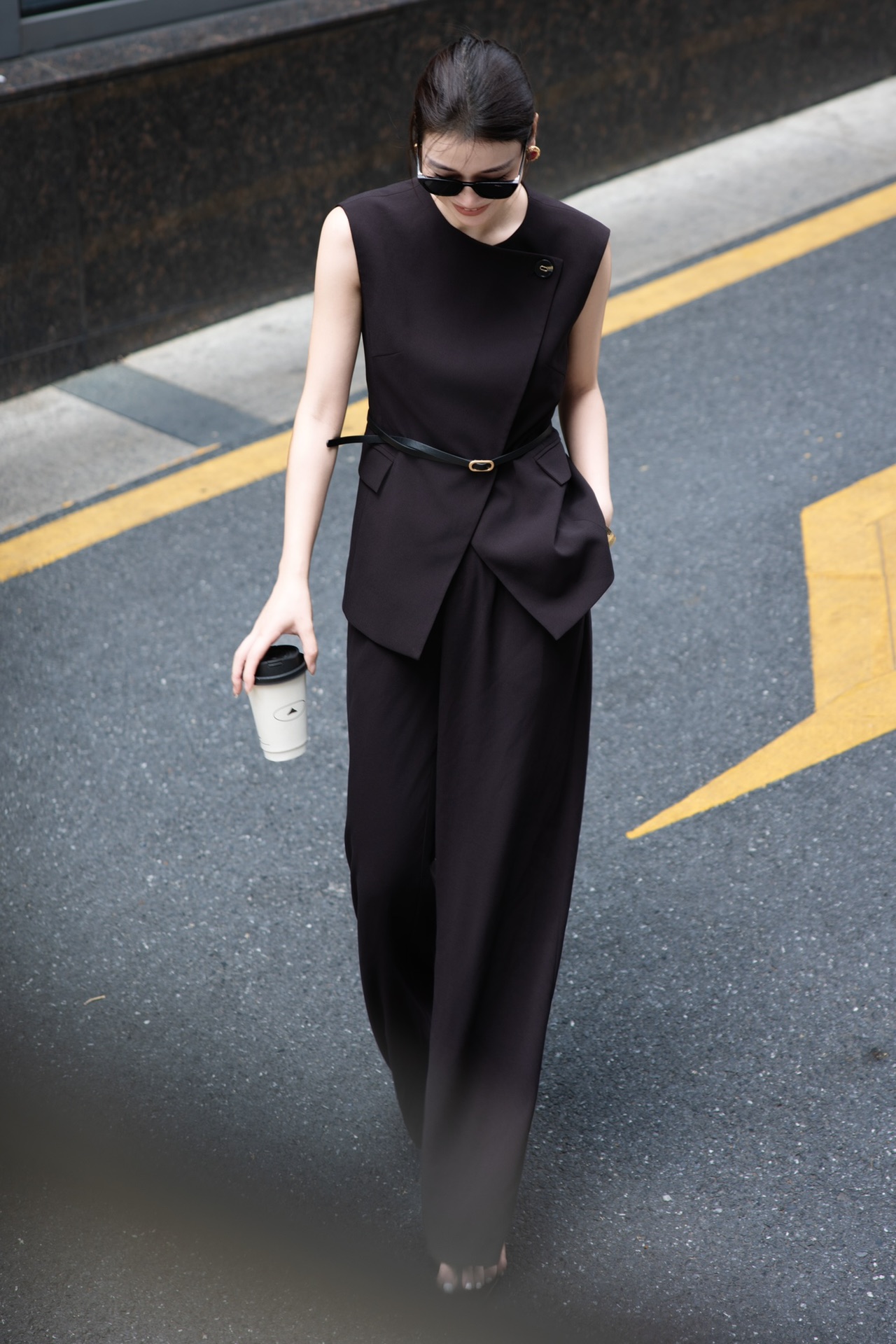 “High-Quality Women’s Clothes: Custom Suits, Wearable Skills, and Multifunctional Fashion Burst” - 图片 1