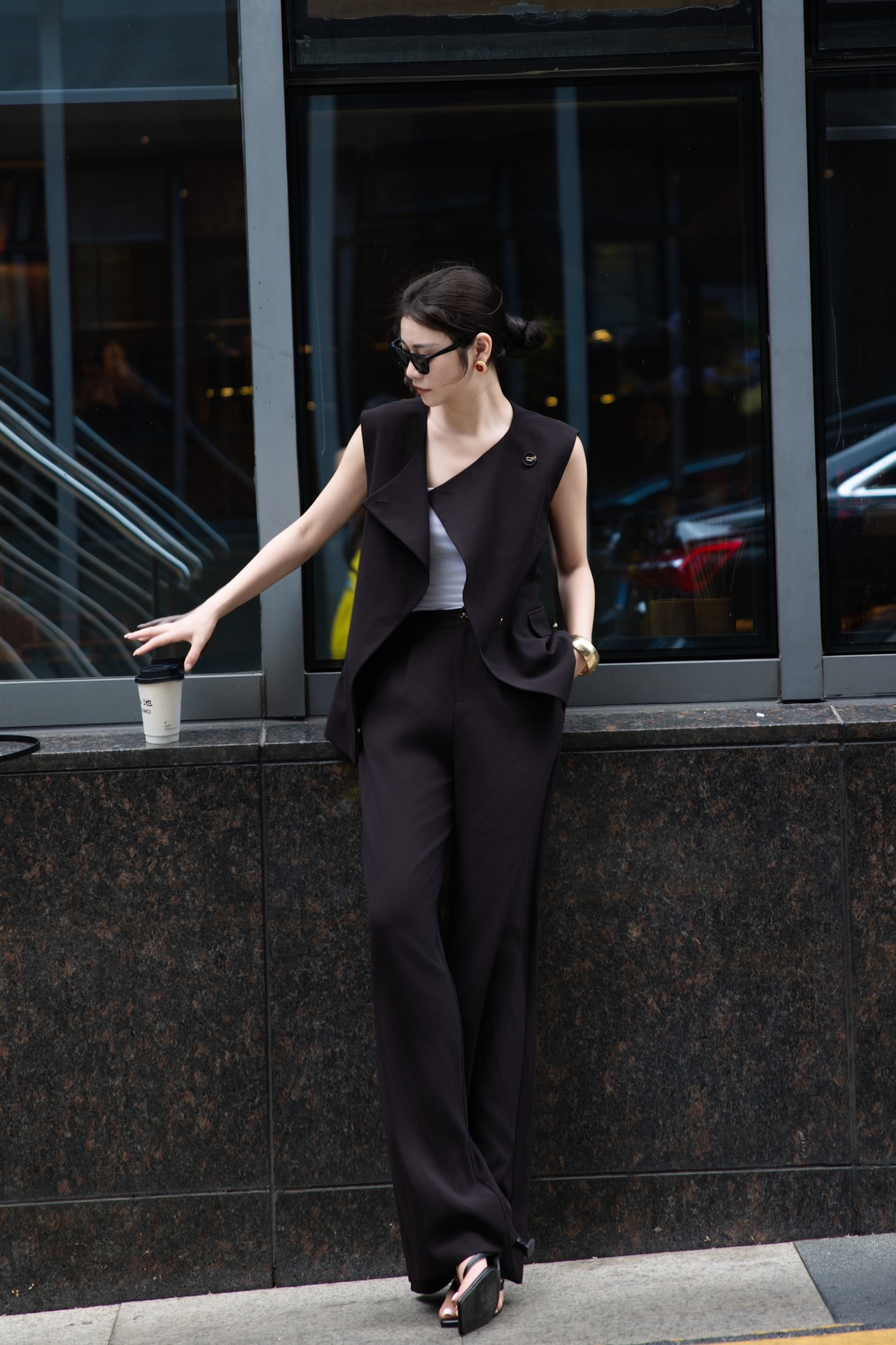 “High-Quality Women’s Clothes: Custom Suits, Wearable Skills, and Multifunctional Fashion Burst” - 图片 4