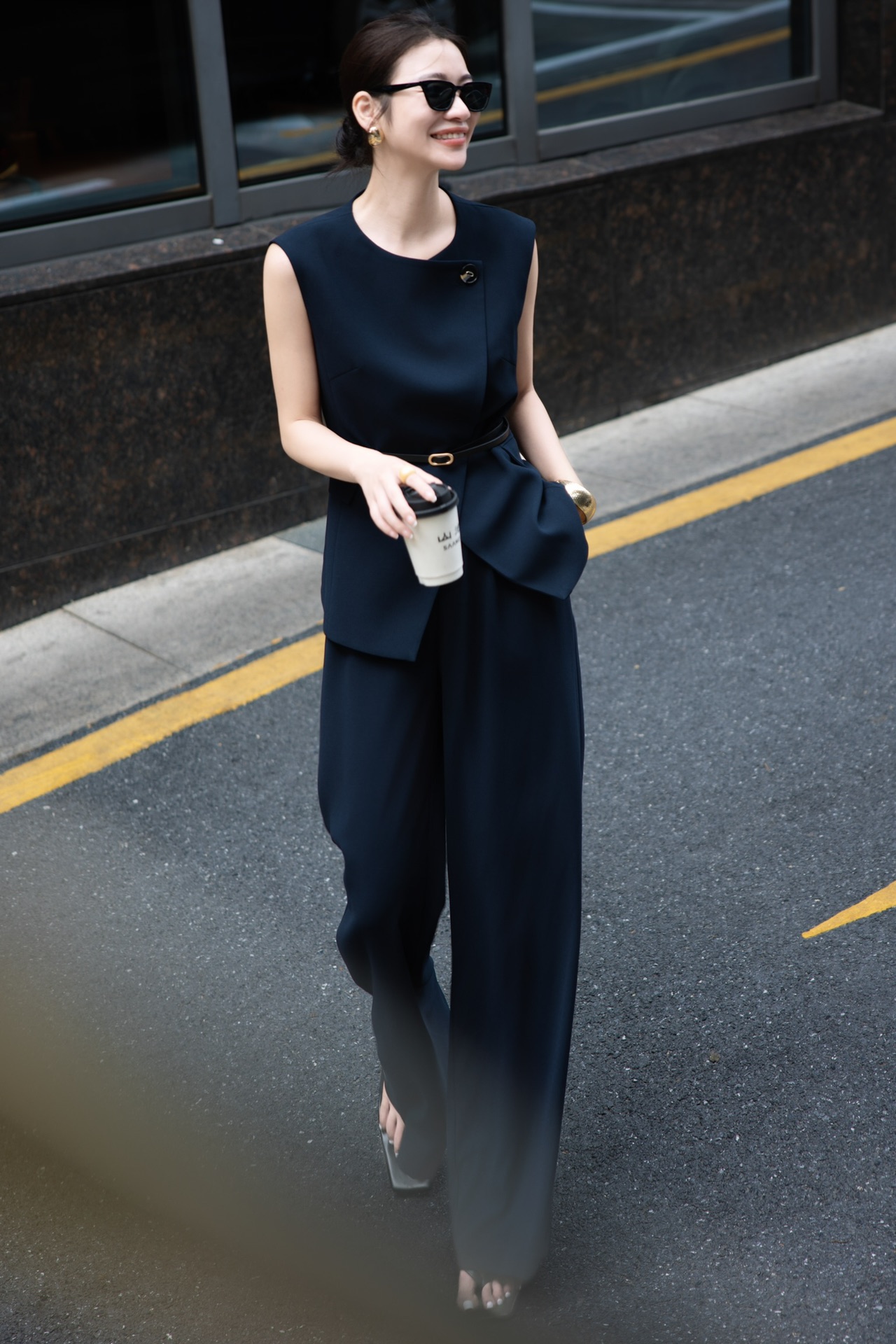 “High-Quality Women’s Clothes: Custom Suits, Wearable Skills, and Multifunctional Style Burst” - 图片 5