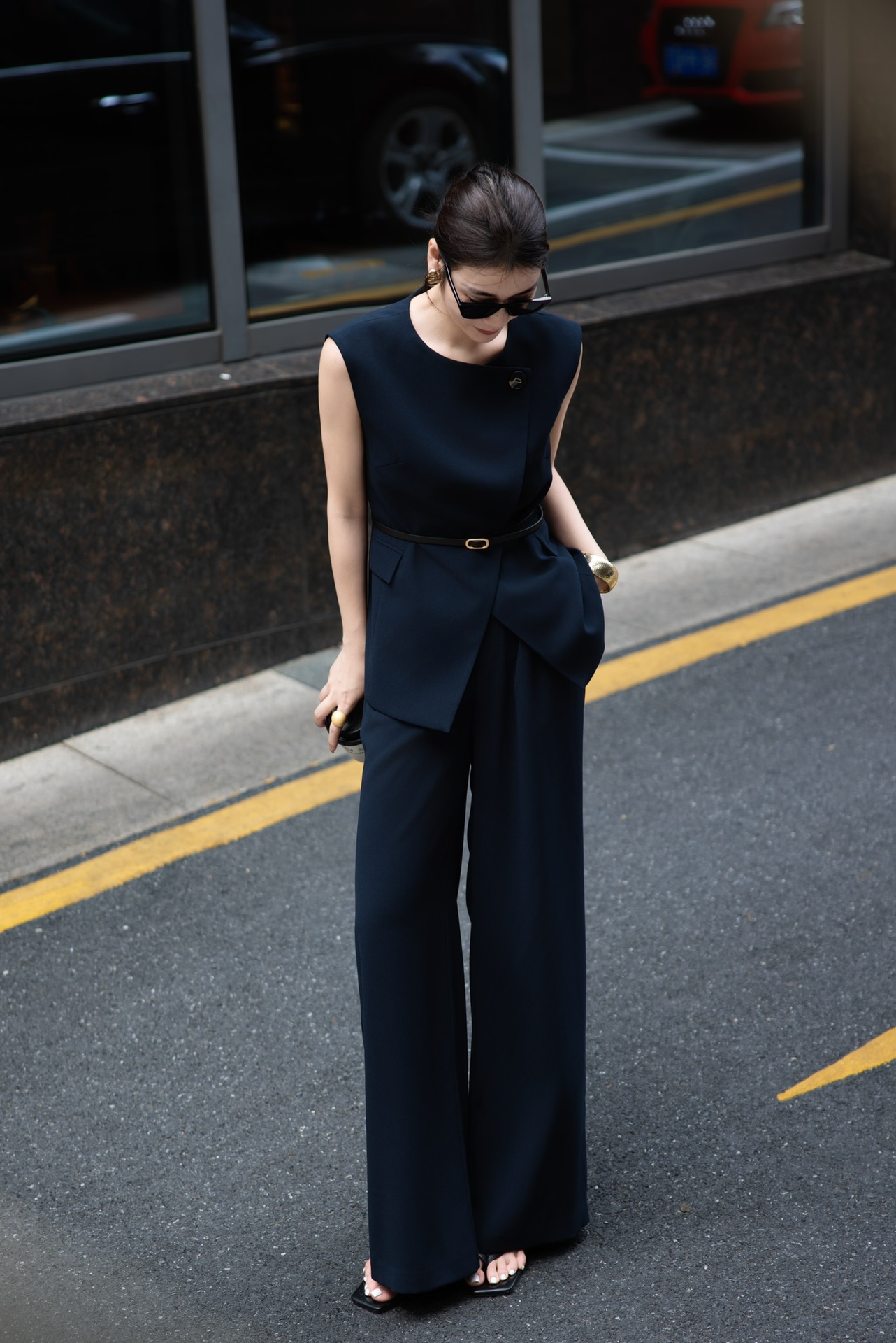 “High-Quality Women’s Clothes: Custom Suits, Wearable Skills, and Multifunctional Style Burst” - 图片 3
