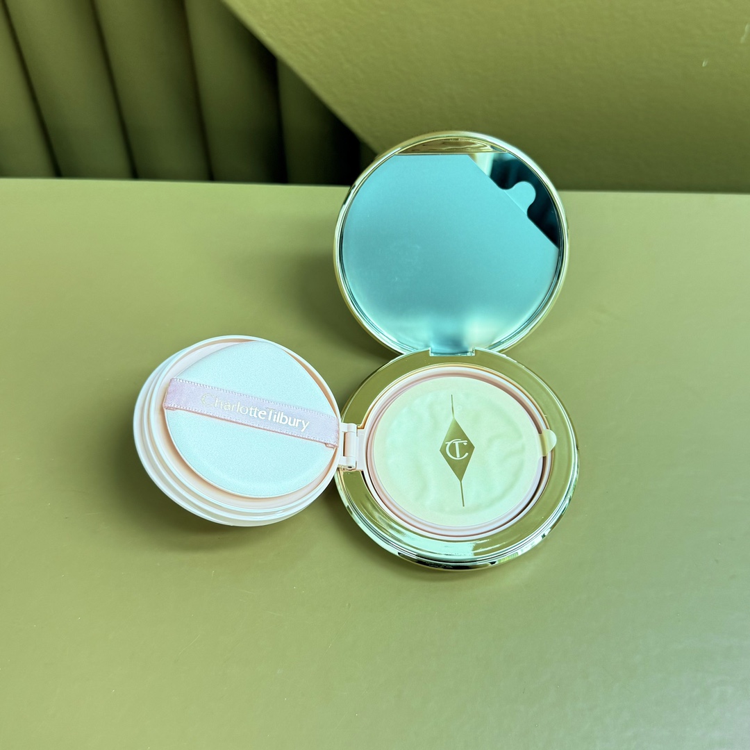 65💰
CT梦幻气垫！色号：1N#，2N#，1C#，2C#。