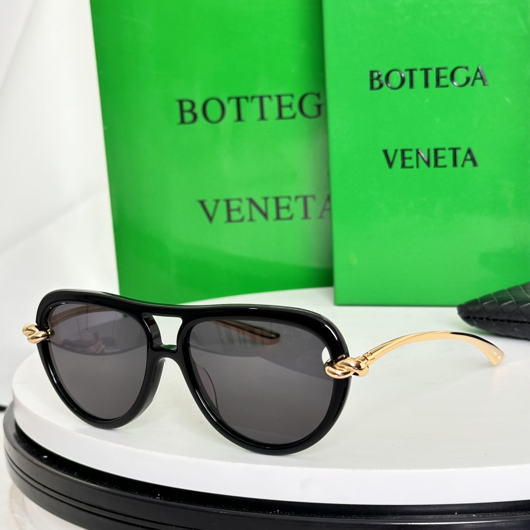  ‼️BOTTEGA VENET*
MODEL：BV1418S
SIZE：58口15-145