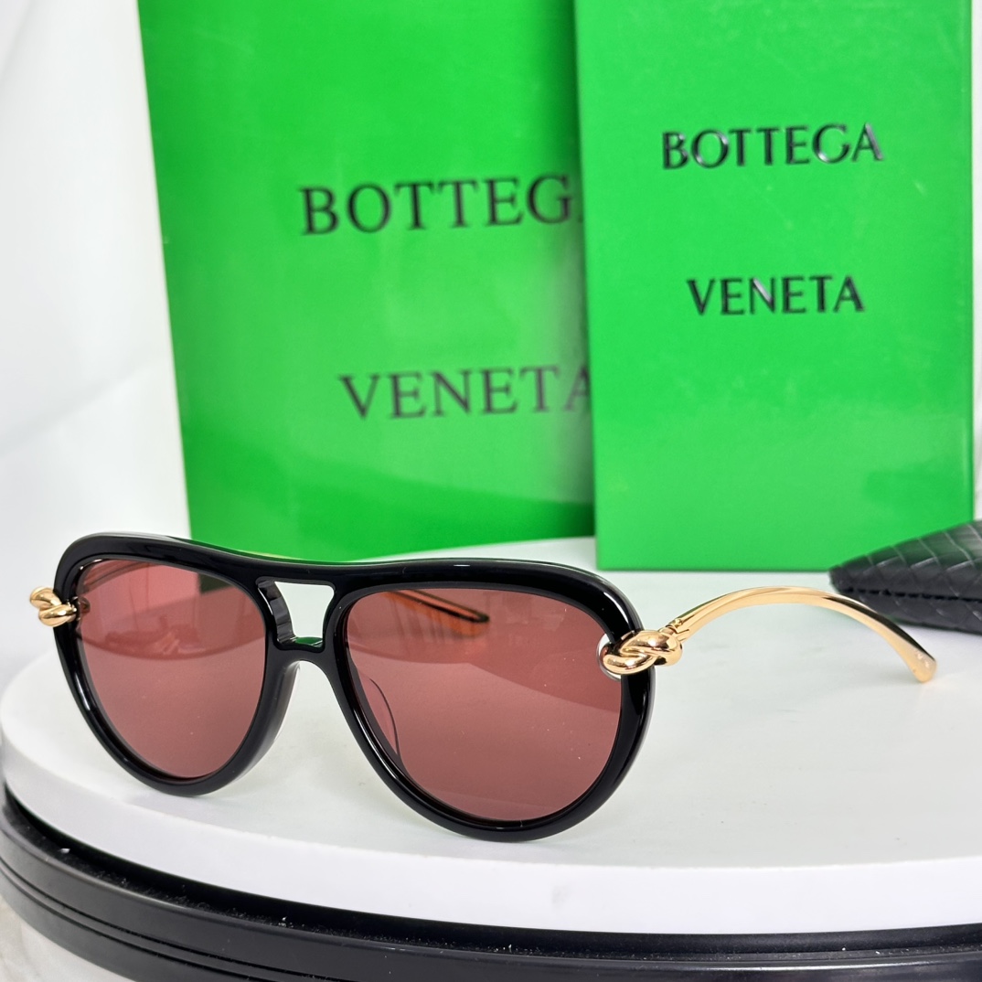  ‼️BOTTEGA VENET*
MODEL：BV1418S
SIZE：58口15-145