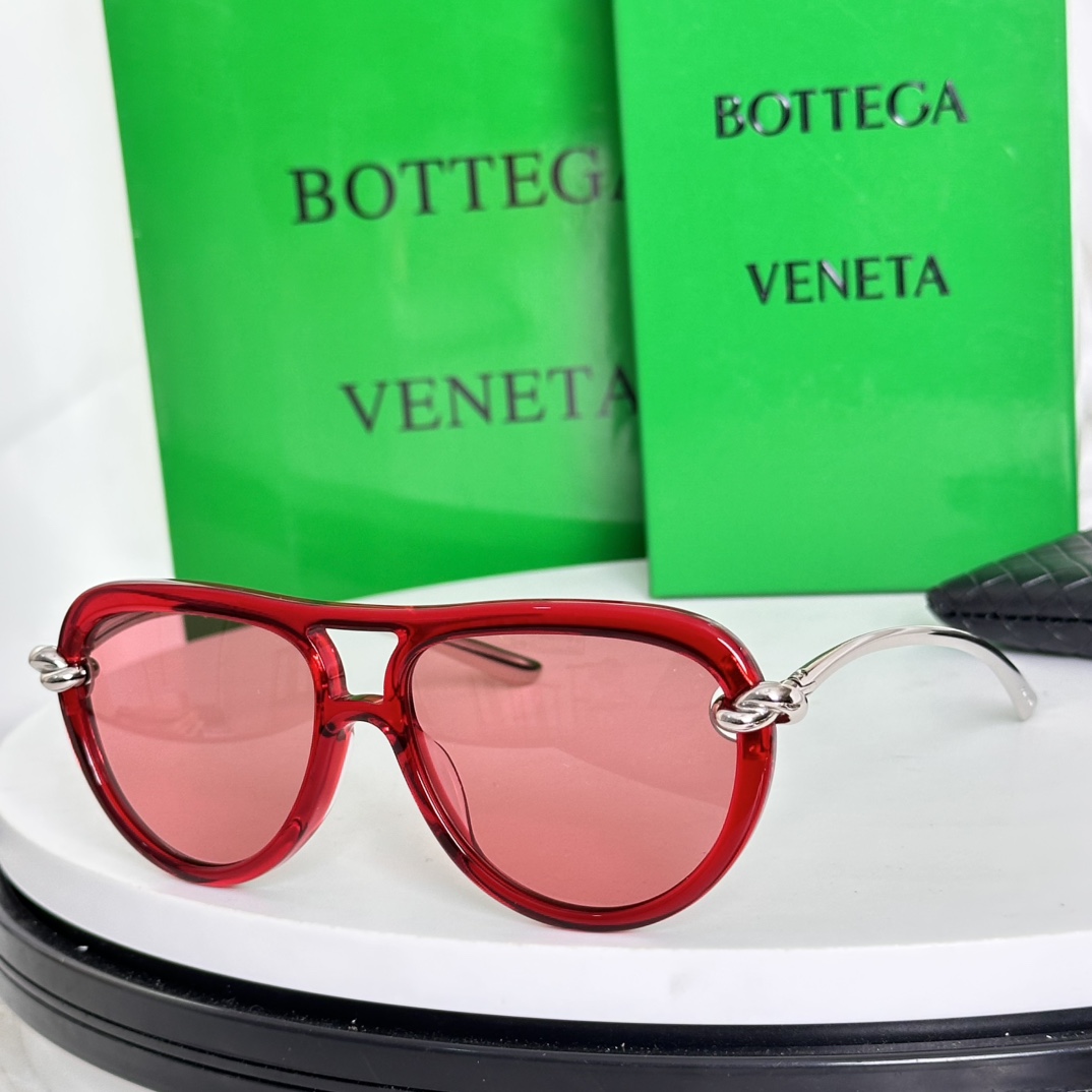  ‼️BOTTEGA VENET*
MODEL：BV1418S
SIZE：58口15-145