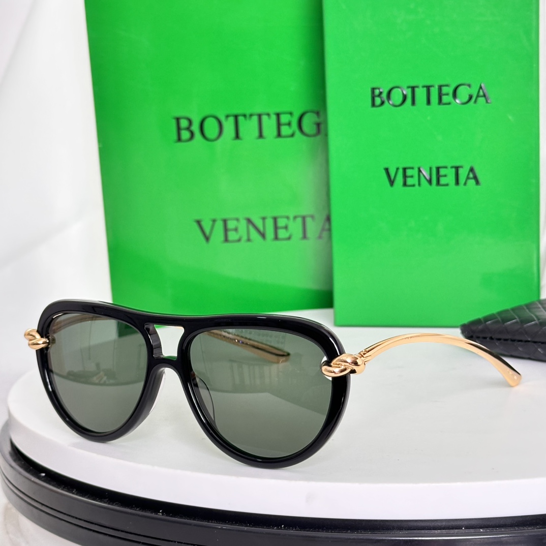  ‼️BOTTEGA VENET*
MODEL：BV1418S
SIZE：58口15-145