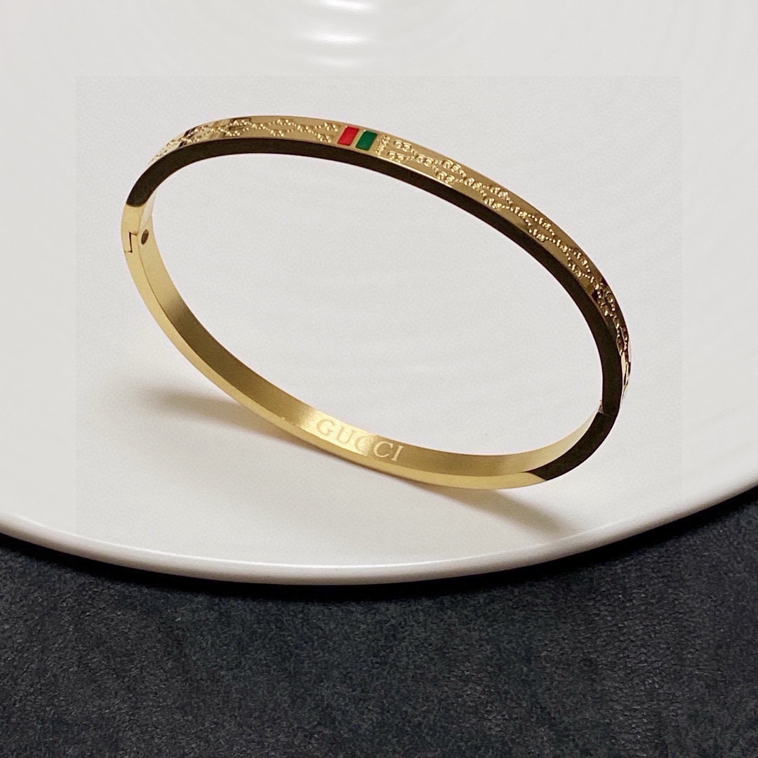 Gucci P250: Double G-Hands-Bling Craft, Classic Luxury, High Price - 图片 2