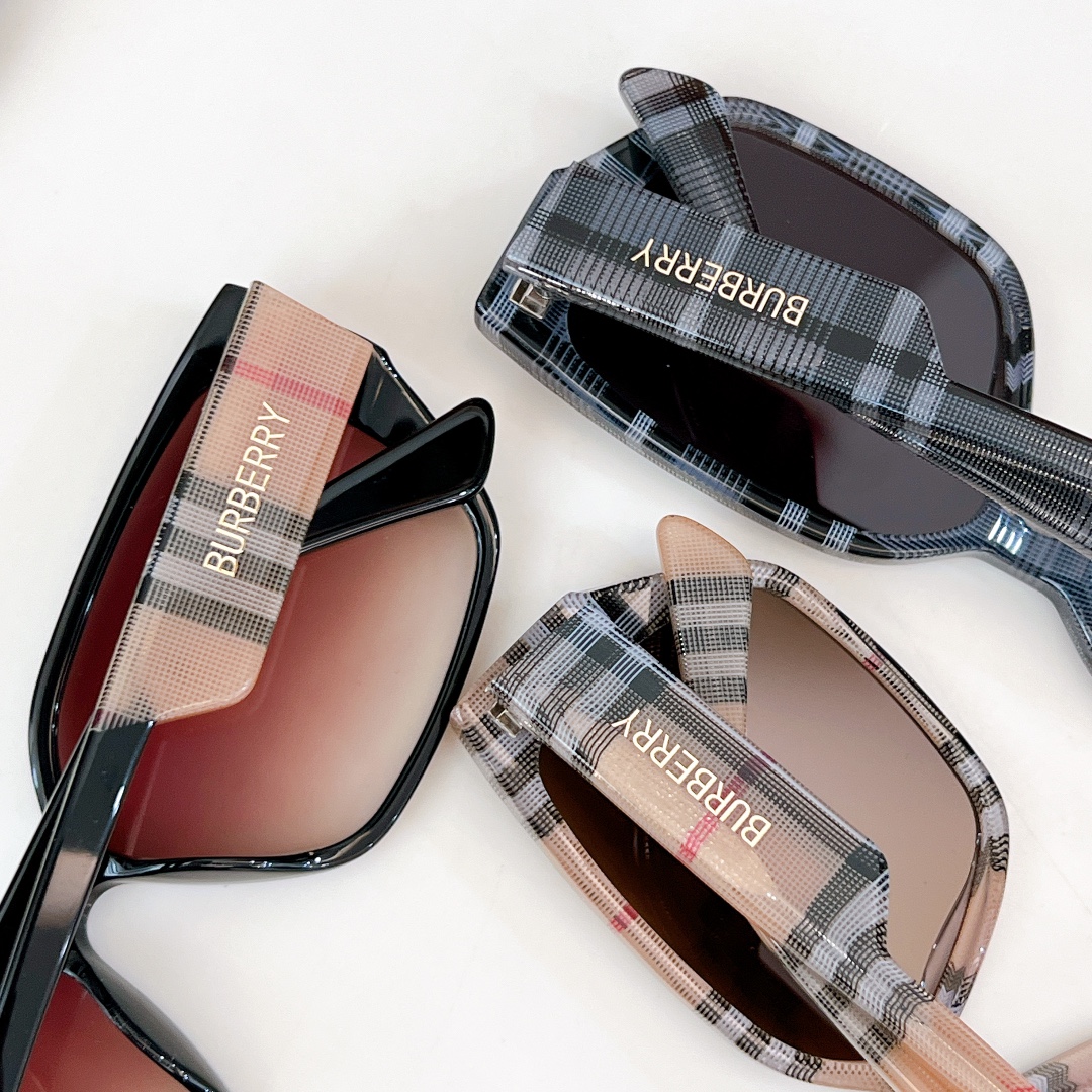  BURBERR*
MODEL：BE2396  
SIZE：64口12-145
🔝🔝