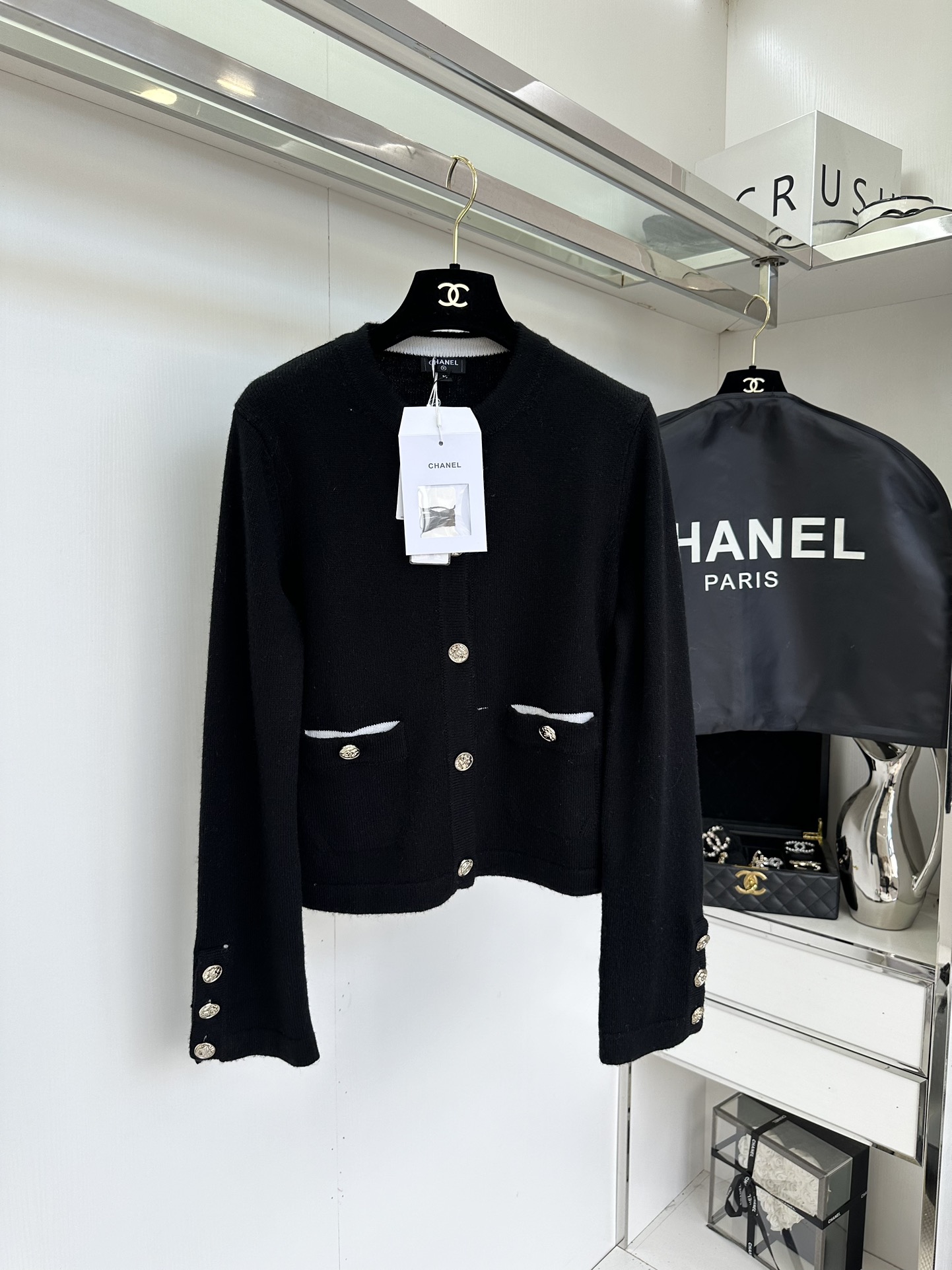 Chanel-Style Knit Cardigan: Elegant Women's Round Neck Sweater with Color Contrast Trim 8 i1753835963 3978 7