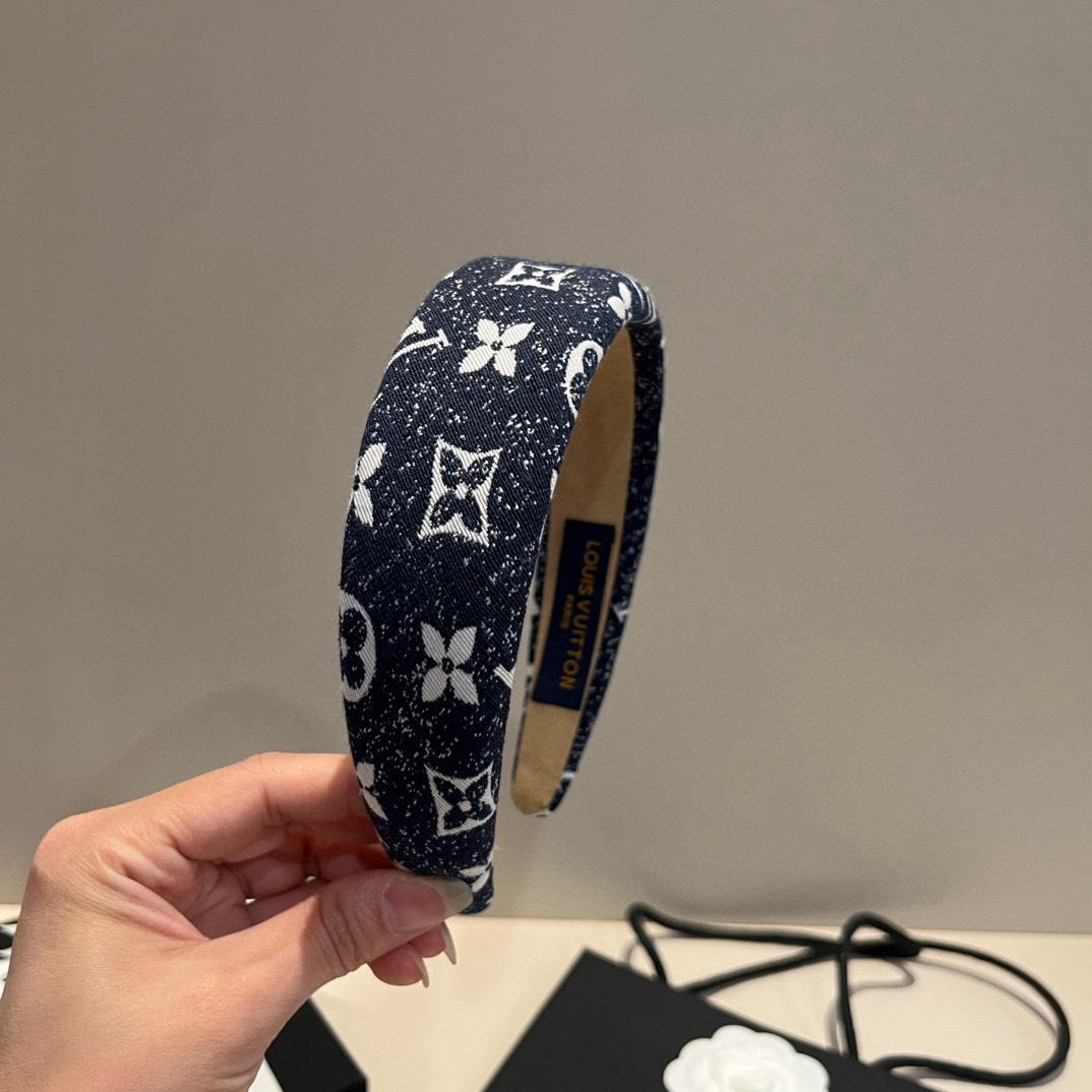 🆕

Lv路易威登新款发箍