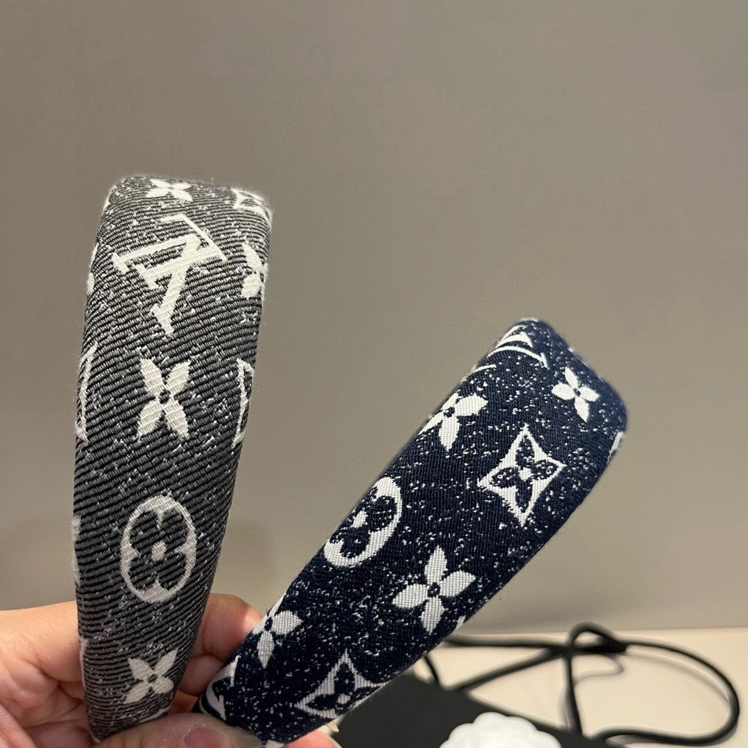🆕

Lv路易威登新款发箍