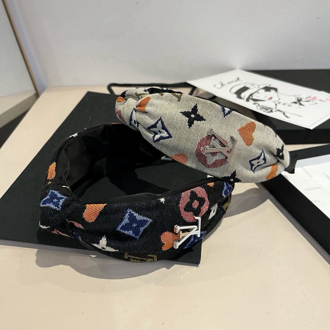 🆕

Lv新款发箍，七彩老花