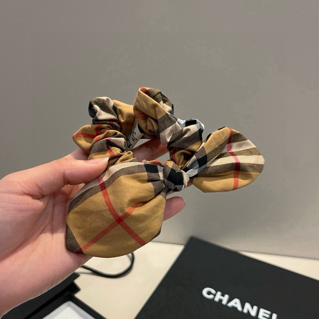 🆕（单个）

Burberry巴宝莉新款发箍