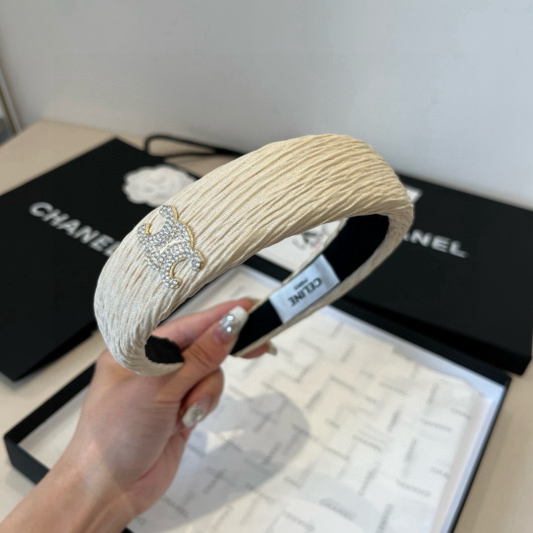 🆕

Celine赛琳新款发箍