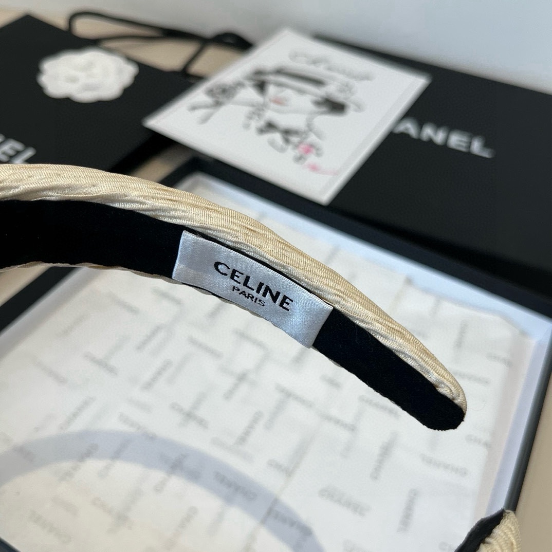 🆕

Celine赛琳新款发箍