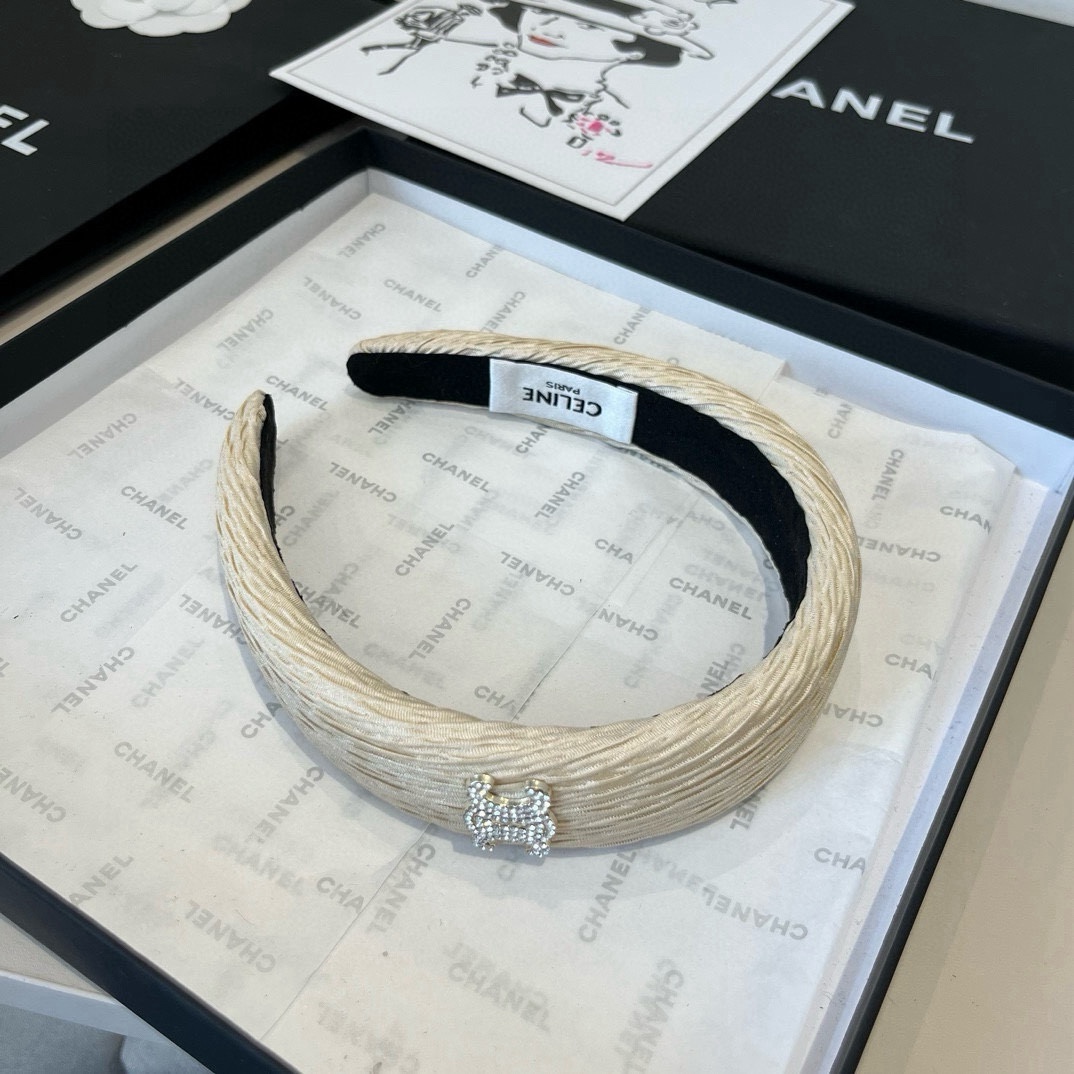 🆕

Celine赛琳新款发箍