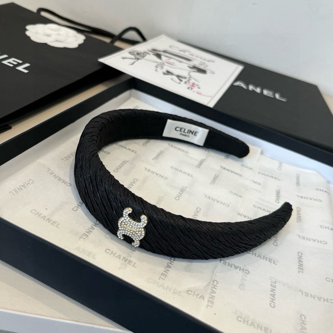 🆕

Celine赛琳新款发箍