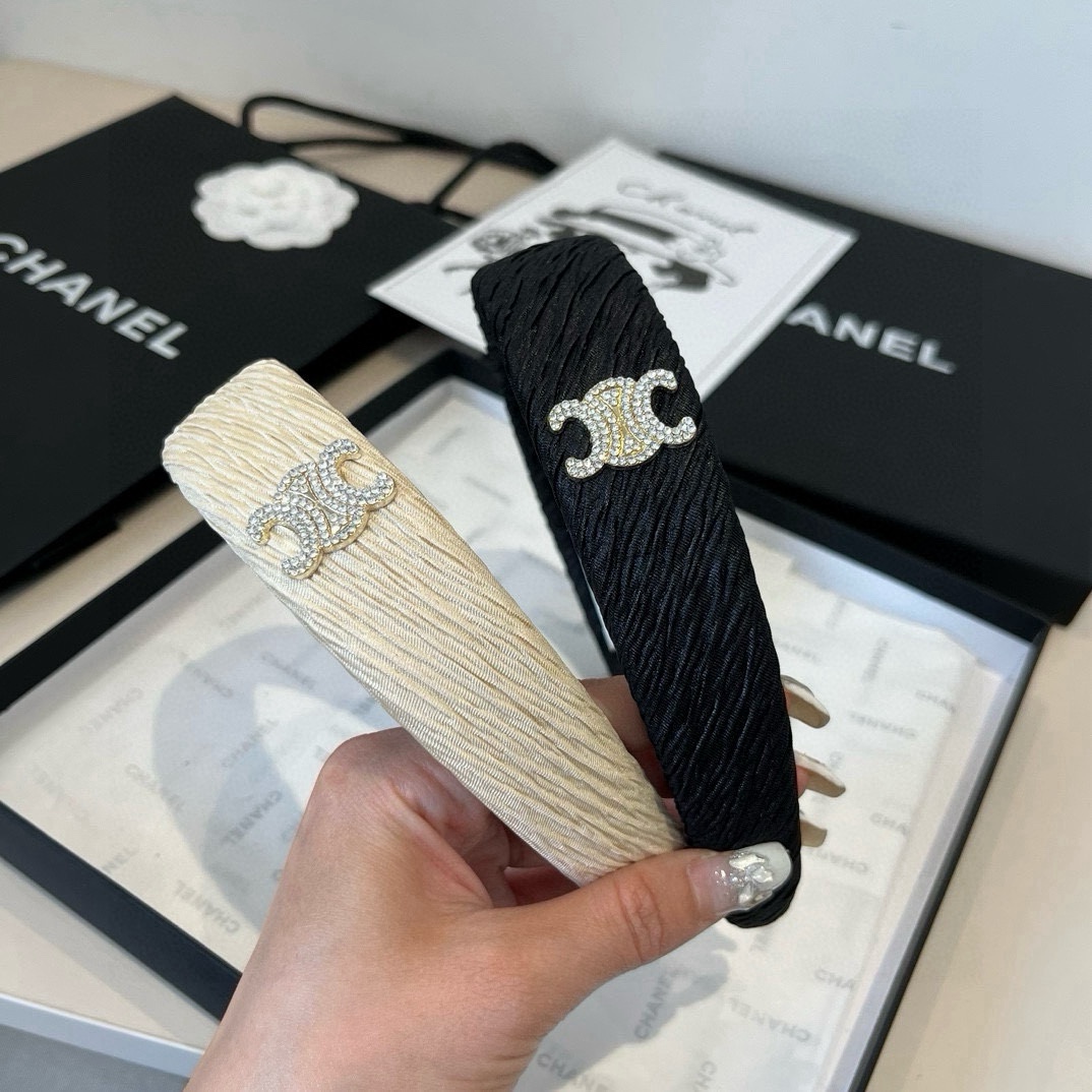 🆕

Celine赛琳新款发箍