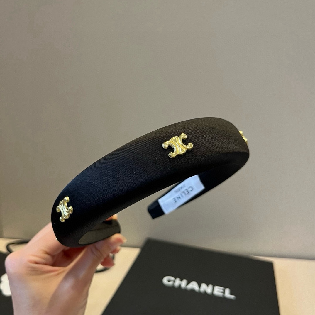 🆕

Celine赛琳新款发箍