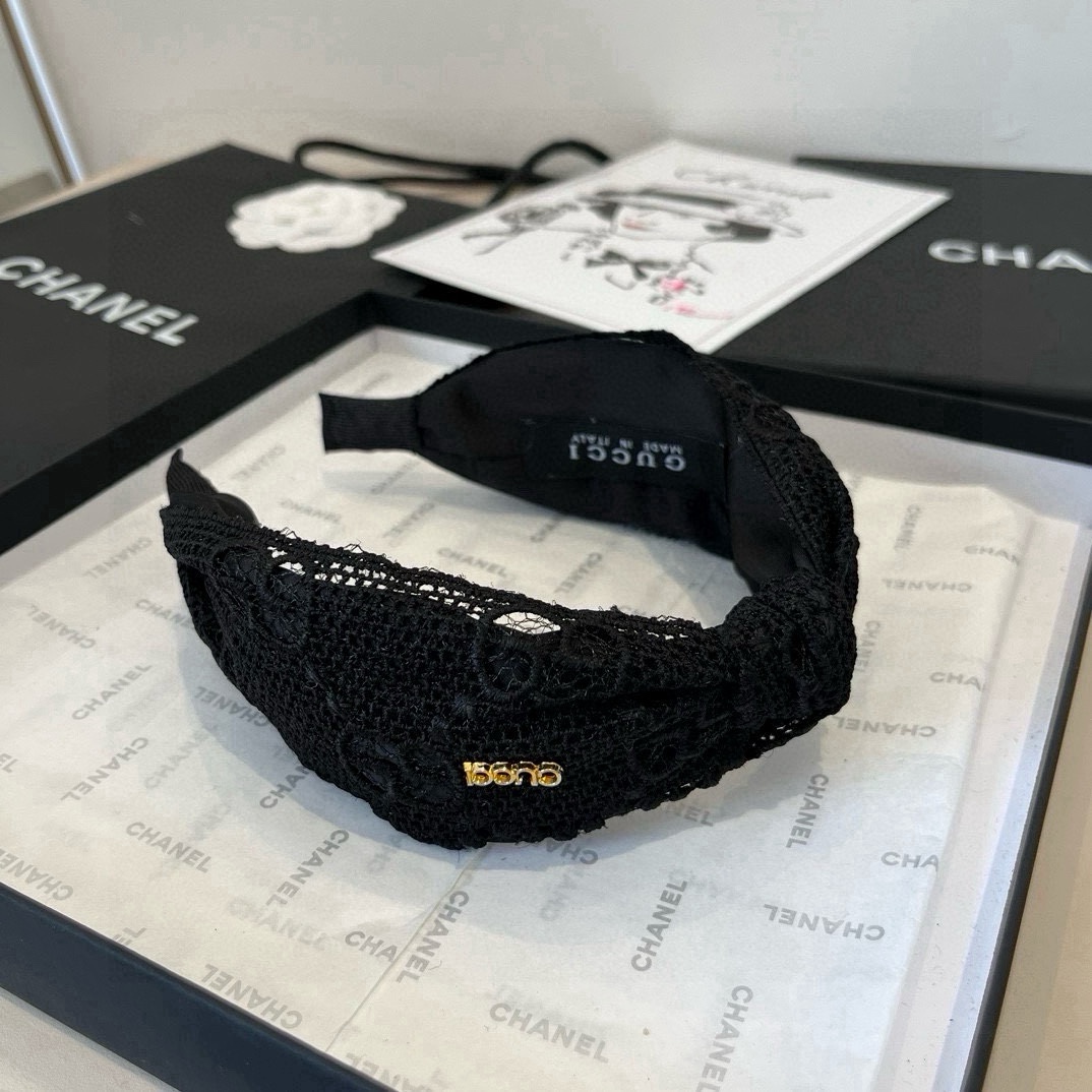 🆕

Gucci古奇新款蕾丝发箍