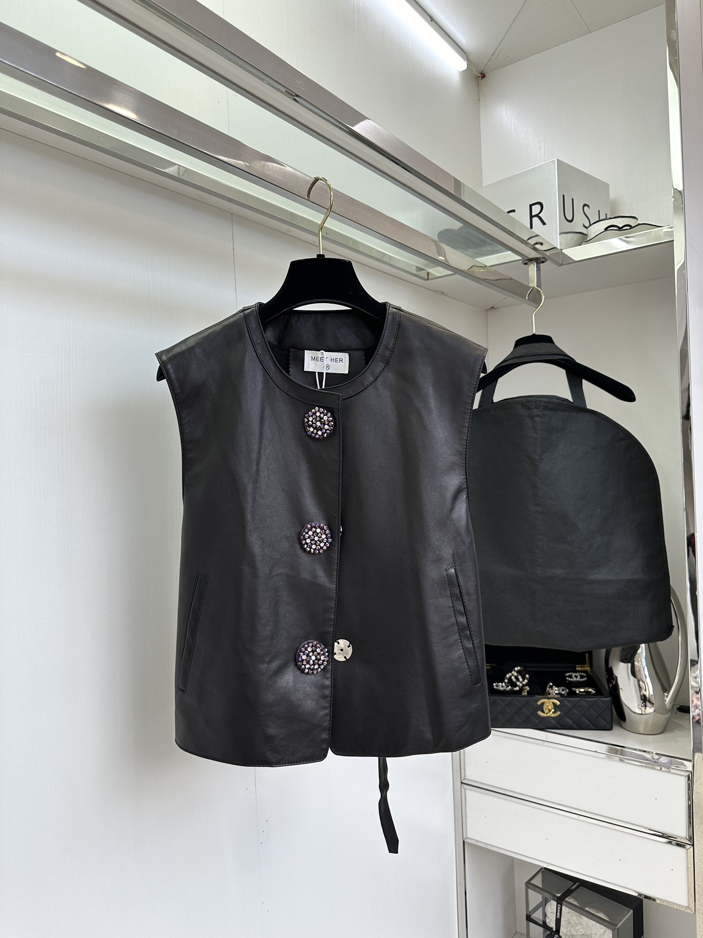 Exclusive Limited Edition Pima Leather Vest - Luxurious & Versatile Style 4 i1753860525 4796 2