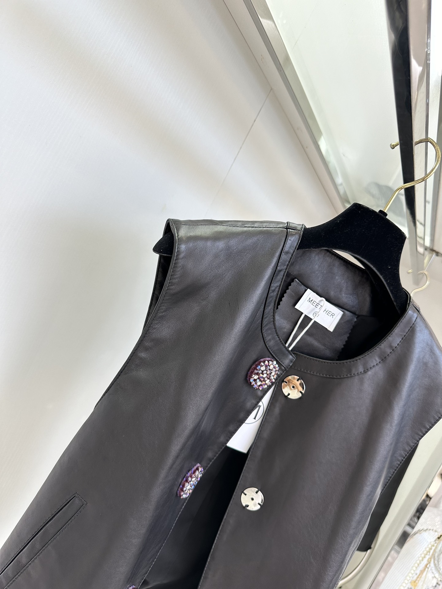Exclusive Limited Edition Pima Leather Vest - Luxurious & Versatile Style 8 i1753860525 8192 6