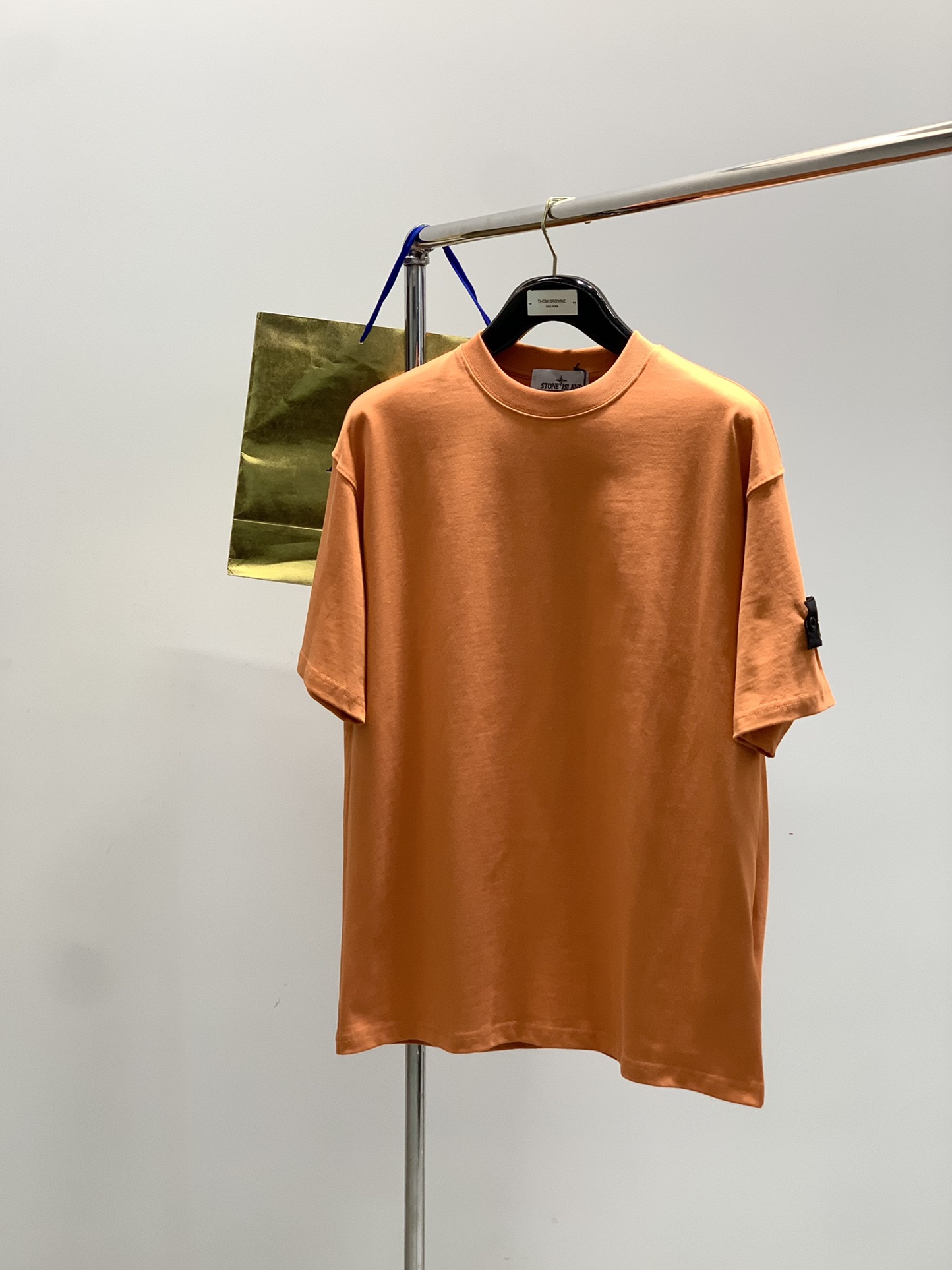 “Rock Island Loose Pure Cotton Shorts with Brass Details in Various Sizes” - 图片 9