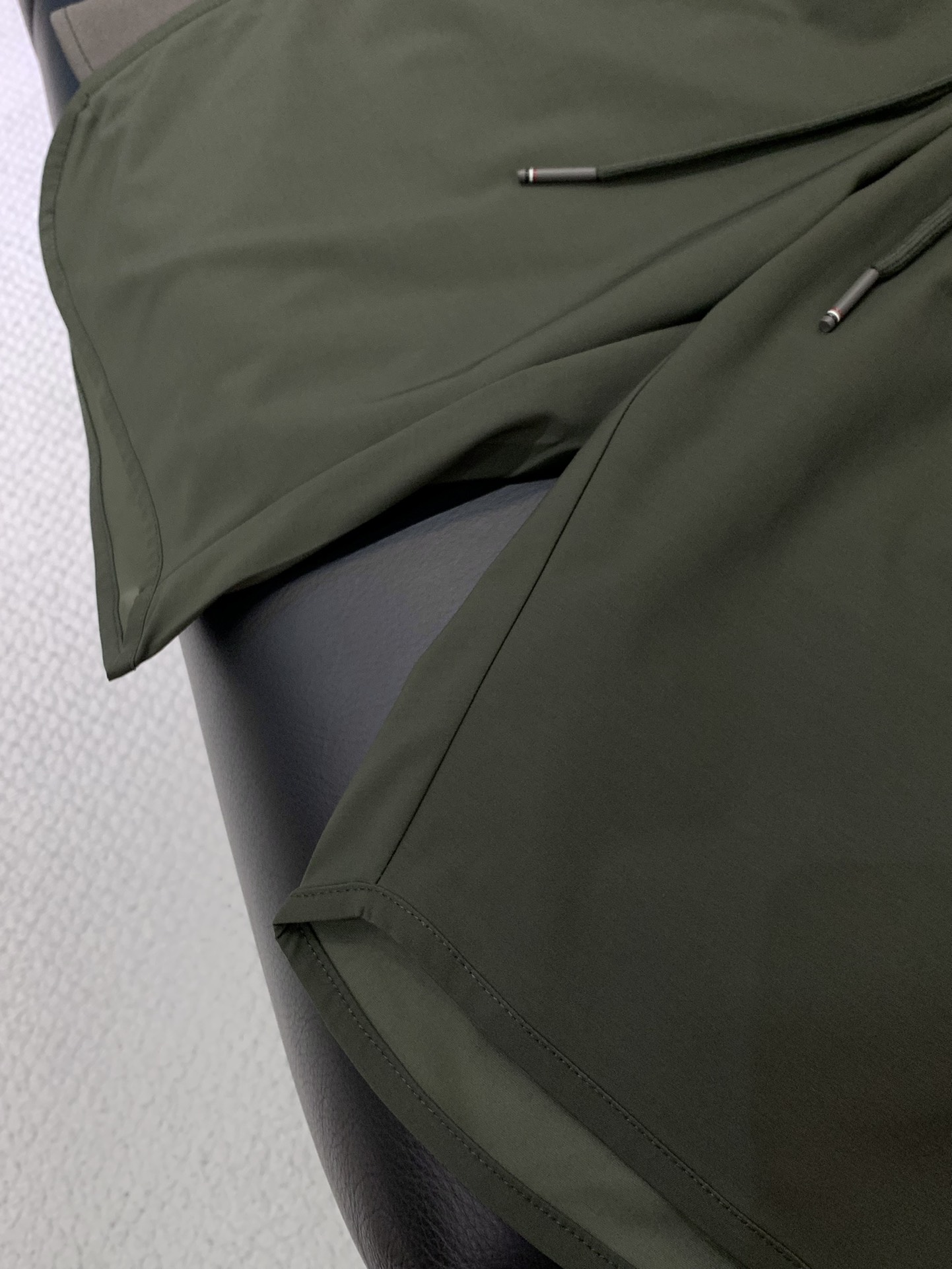 “Thom Browne Green Beach Pants: Export-Oriented, Customized Fabrics, European Style, Size 46-58” - 图片 7