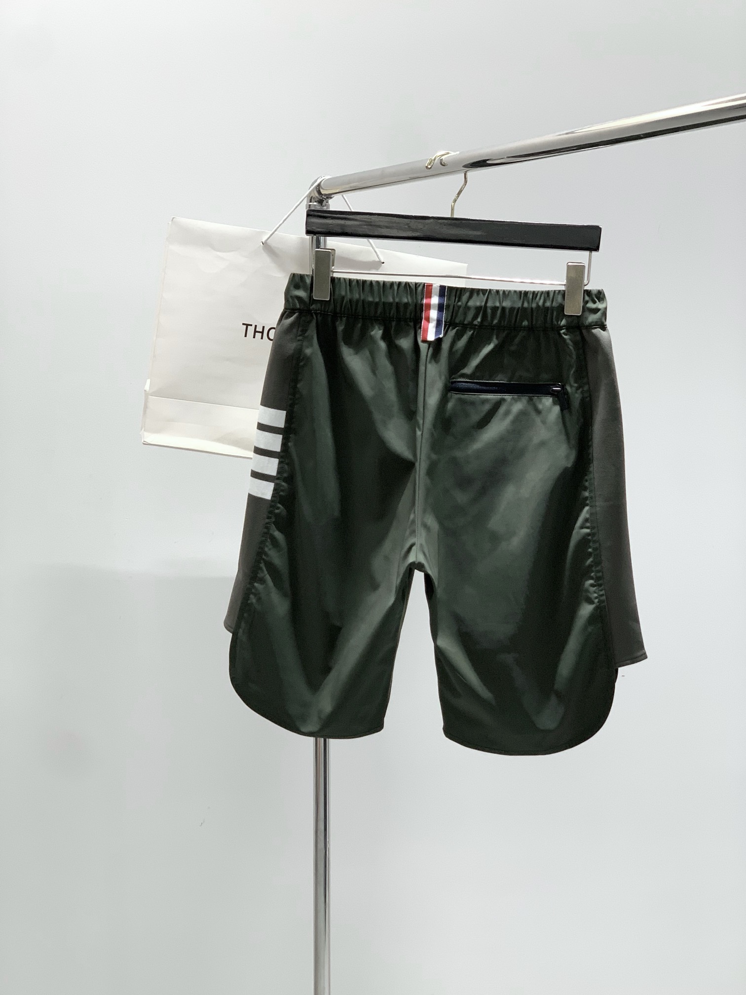 “Thom Browne Green Beach Pants: Export-Oriented, Customized Fabrics, European Style, Size 46-58” - 图片 2
