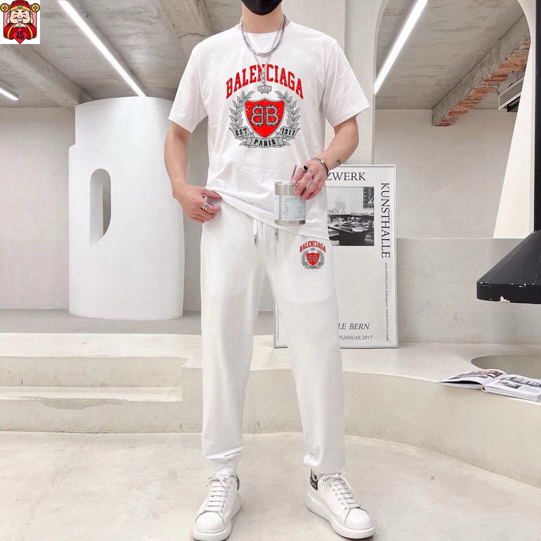 Balenciaga BALENCIAGA 巴黎世家 (胖子福音) 2025 世界知名奢侈品牌