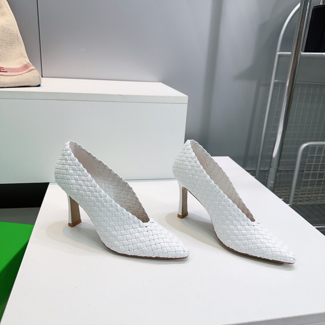 Bottega Veneta’s High-Quality Spring/Summer 2025 Shoes: Hand-Woven Leather with Italian Craftsmanship - 图片 5