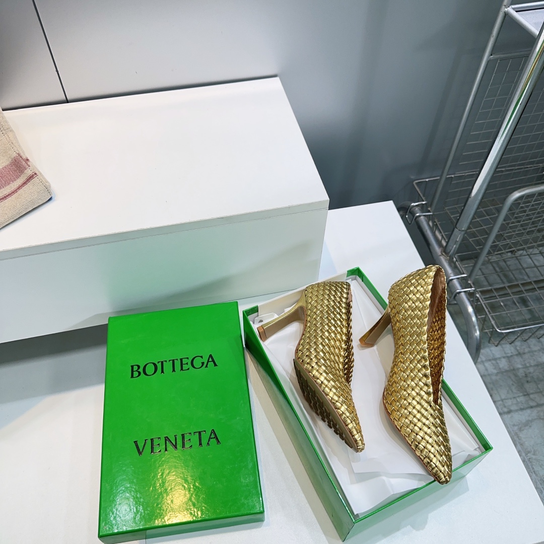 Bottega Veneta’s High Quality Hand-Woven Leather Sandals for 2025 Spring and Summer - 图片 2