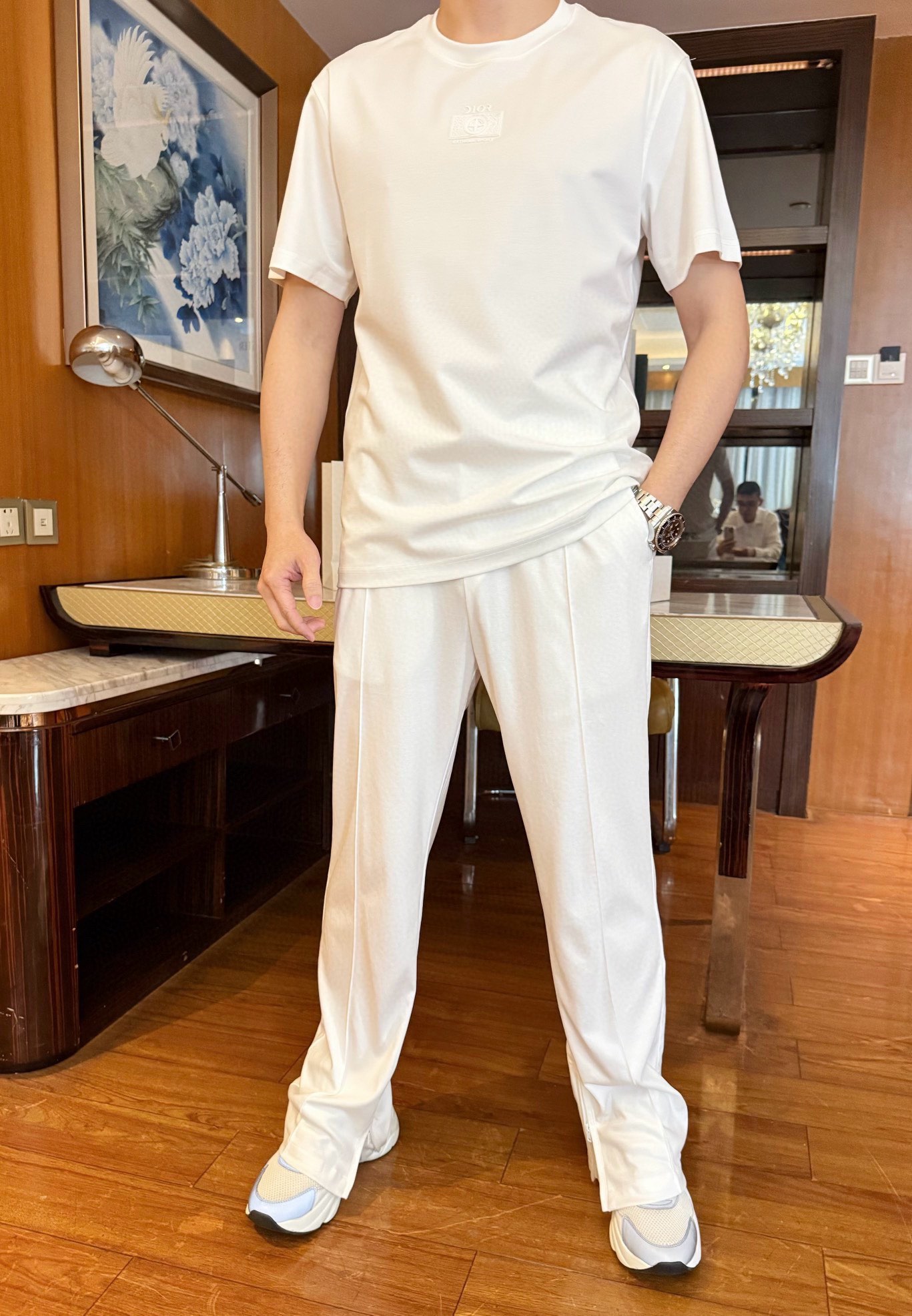 NO:483775,Prada-2025 counter new casual pants are shipped, hot-selling items in European and American counters!  Selected Italian imported Tianshi cotton fabric with straight-tube foot-retraction design, rear pocket triangle mark shows fashion, the upper body effect can be seen. Number of codes: M-XXXL (model 173/130 wears M, with Hong Kong Lane Crawford gift box packaging), prada, alexander wang19860909普拉达-2025专柜新款休闲裤出货 欧美专柜热销单品！精选意大利进口天丝棉面料搭配直筒收脚设计,后口袋三角标彰显时尚 上身效果看得见.码数:M-XXXL（模特173/130穿M,配香港连卡佛礼盒包装）,,prada,alexander wang,Men's clothing