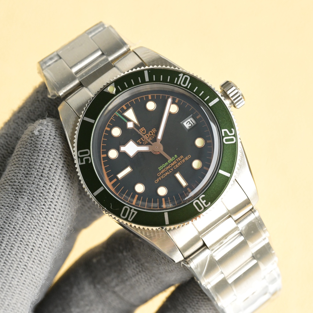 “White Gold Tudor Bay Watch: New Monochrome Design and Swiss 2824 Core Upgrade” - 图片 2