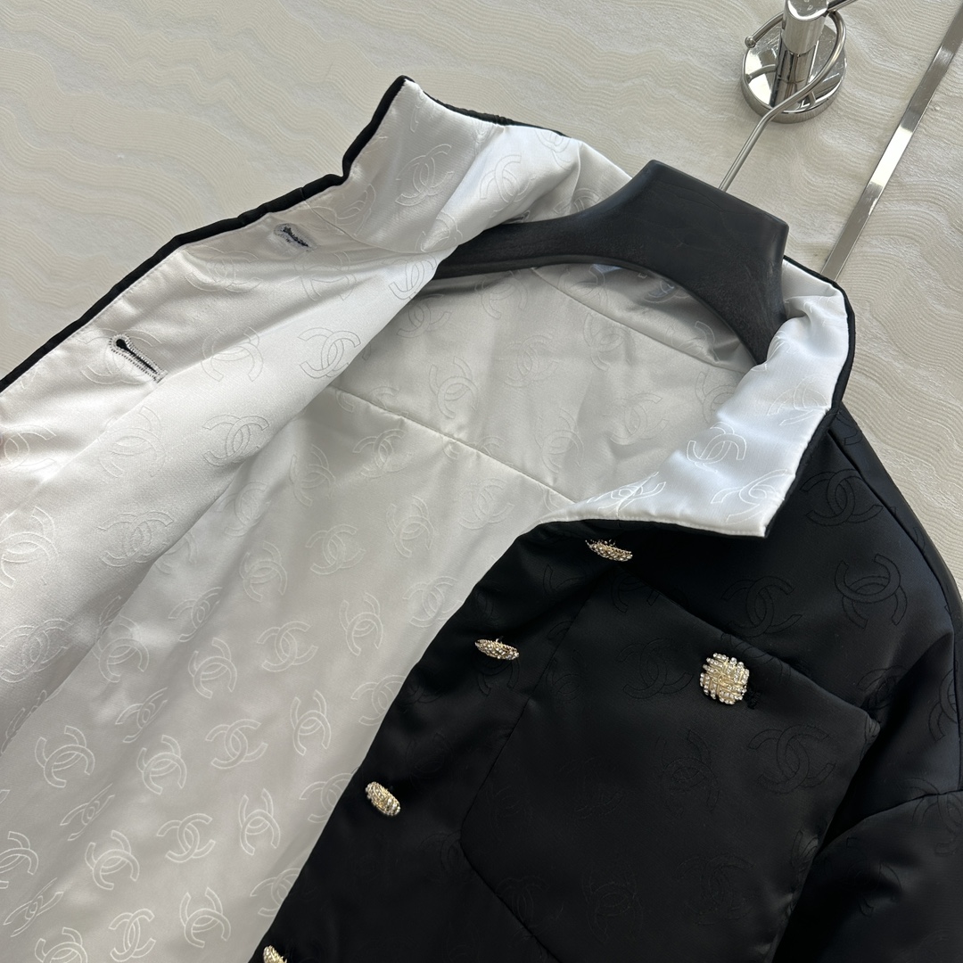 独家首发❤️原单品质❤️Coco25a新品名媛风气质棉服外套！保暖又舒适。本季最佳必入绝绝子！定制双C提