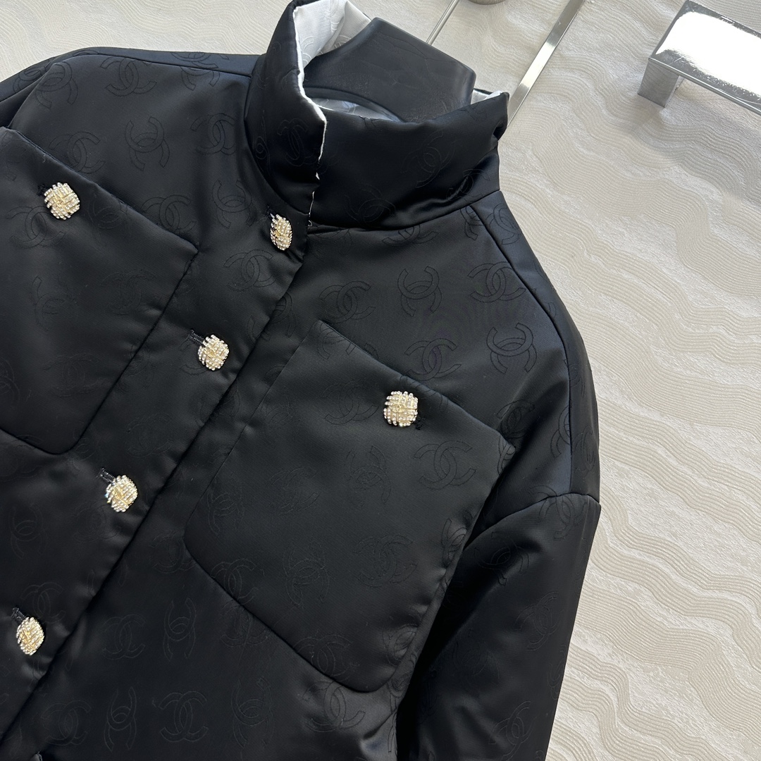 独家首发❤️原单品质❤️Coco25a新品名媛风气质棉服外套！保暖又舒适。本季最佳必入绝绝子！定制双C提