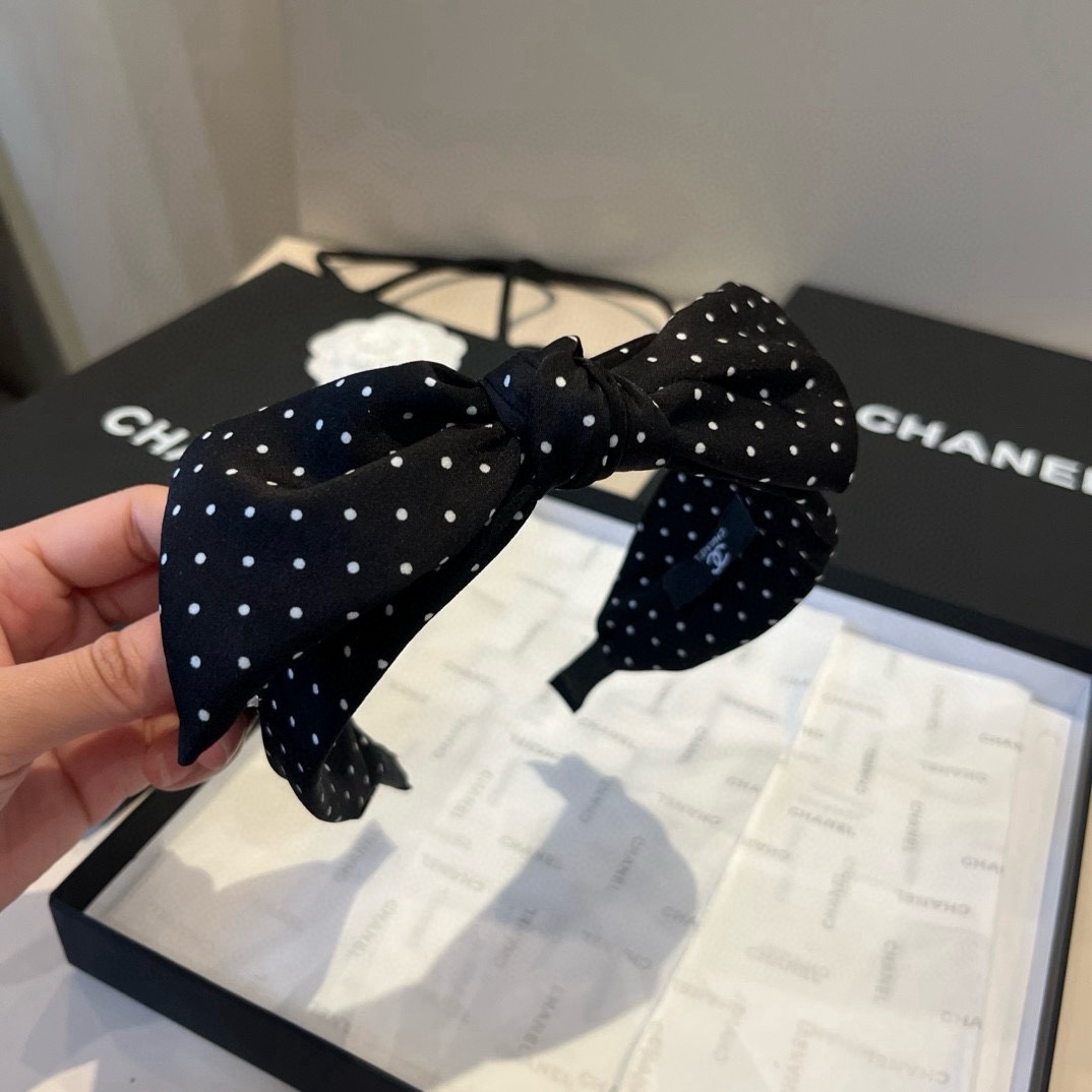 🆕

chanel 香奈儿新款发箍