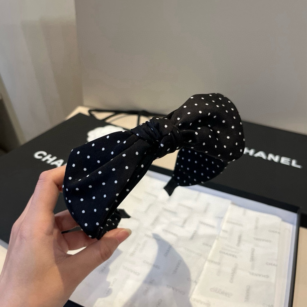 🆕

chanel 香奈儿新款发箍
