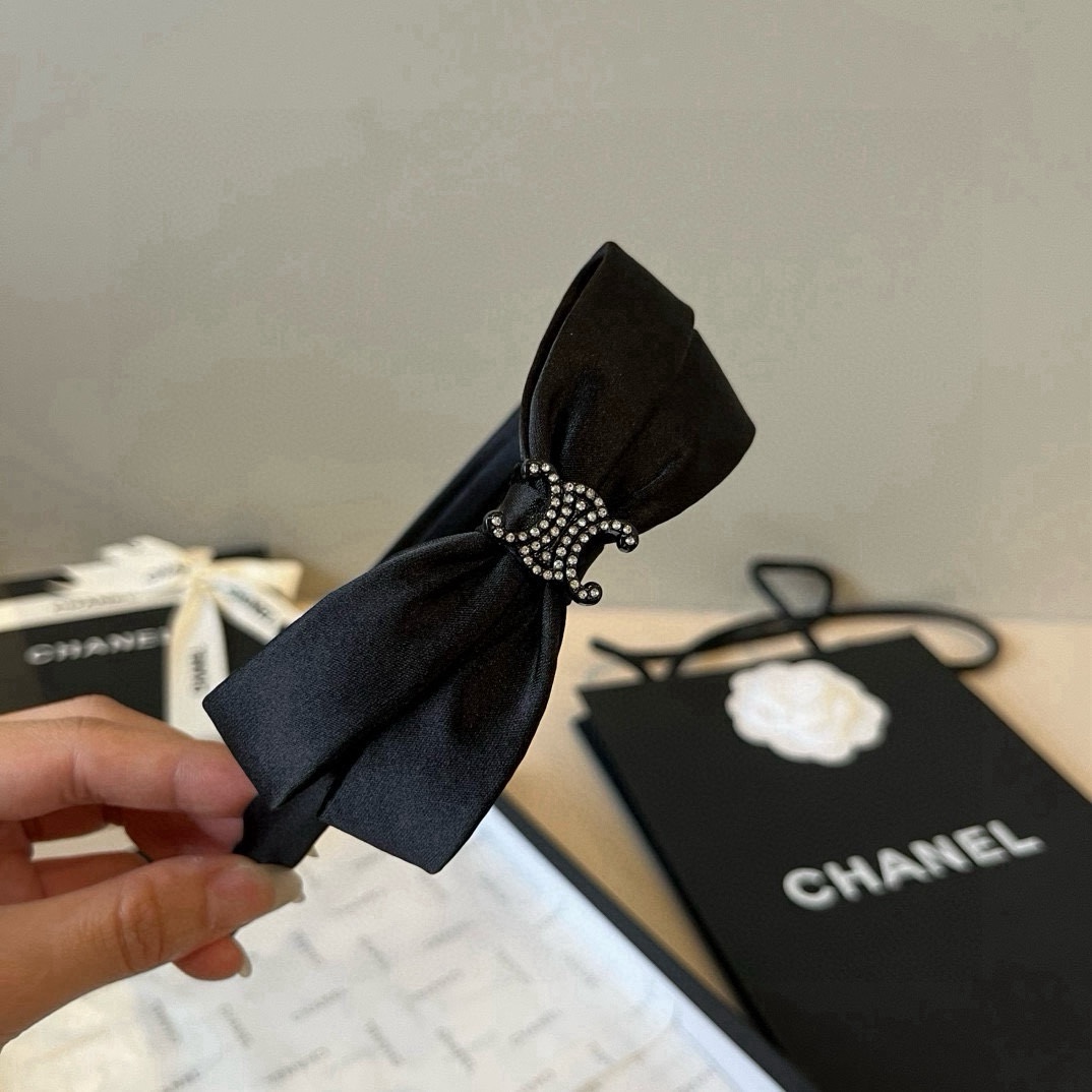 🆕

赛琳新款发箍