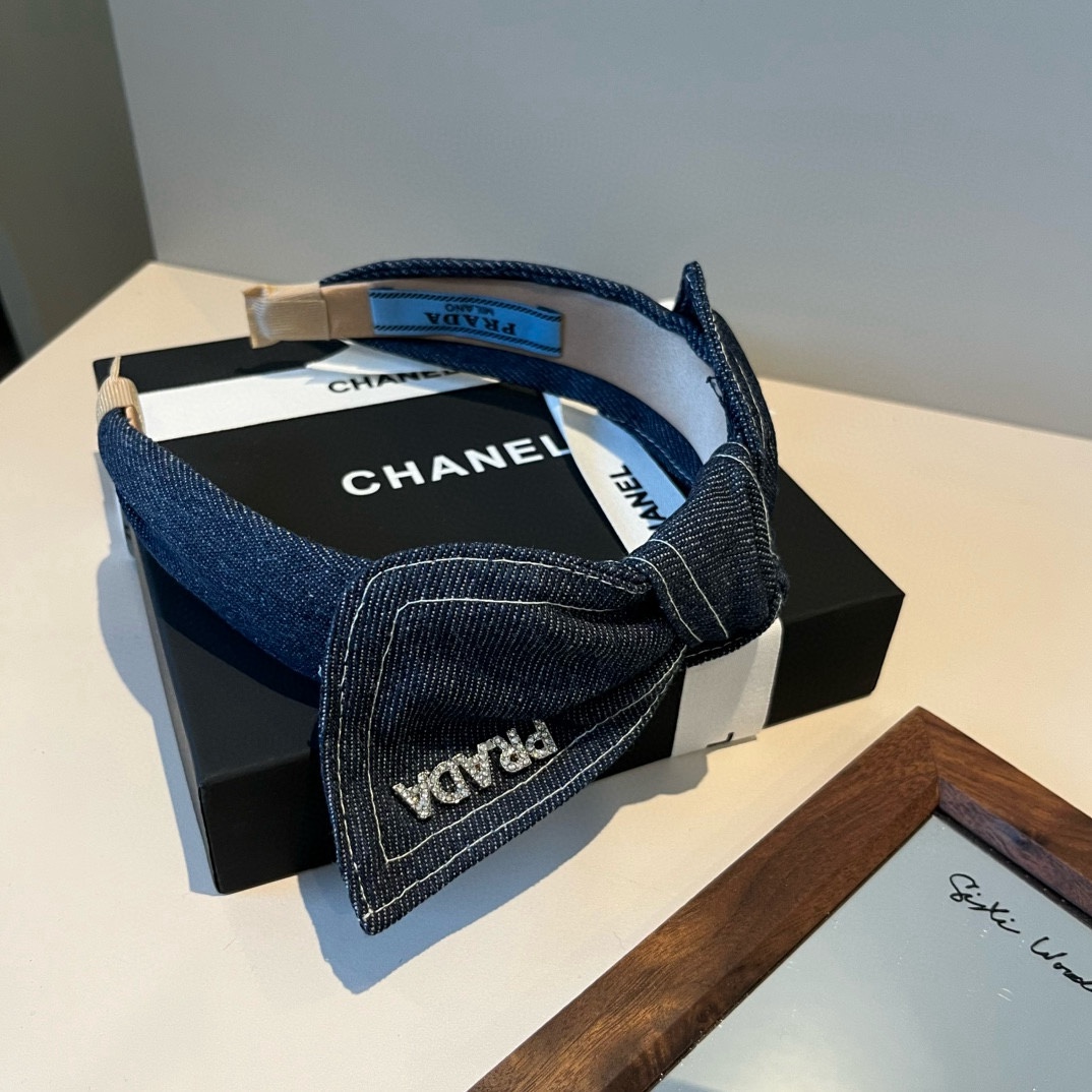 🆕

PRADA普拉达发箍