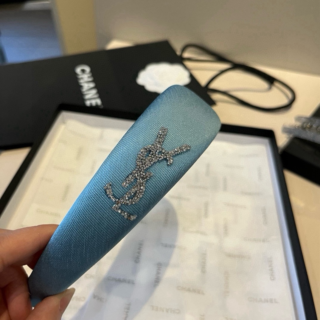 🆕
YSL圣罗兰新款发箍