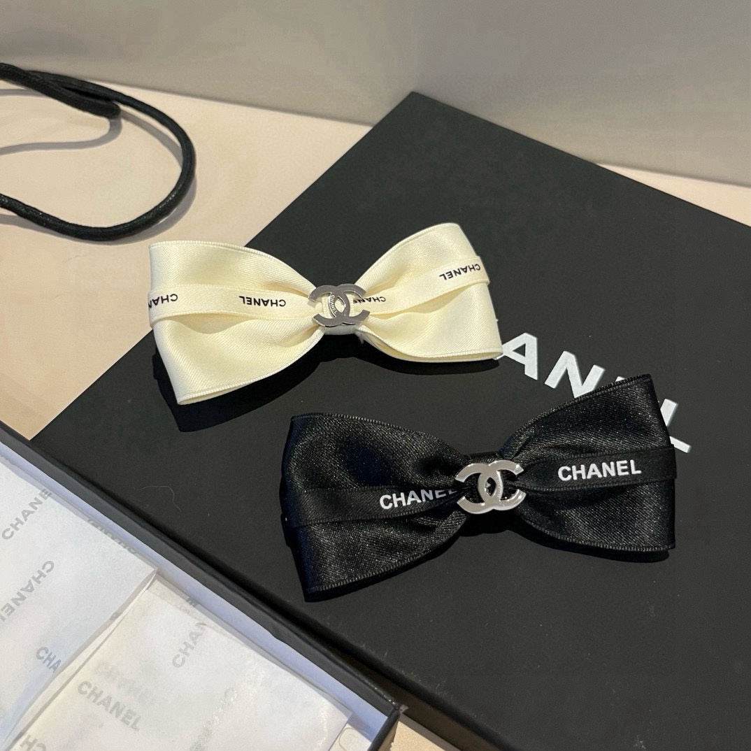🆕（单个）

Chanel香奈儿新款发箍