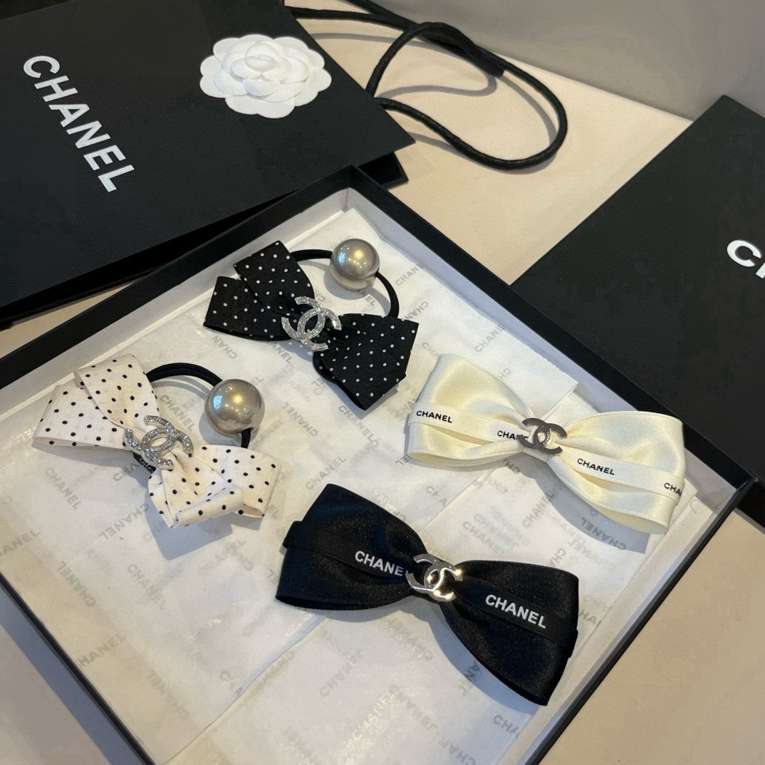 🆕（单个）

Chanel香奈儿新款发箍